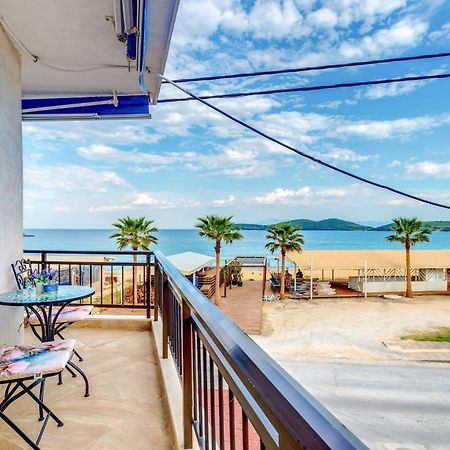 Apartmán Upper Deck Apt. Néa Péramos Exteriér fotografie