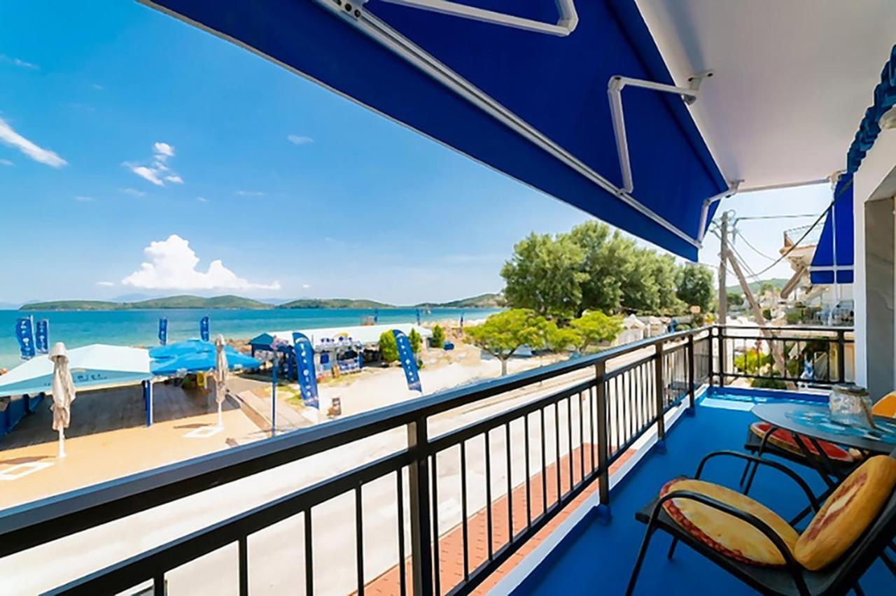 Apartmán Upper Deck Apt. Néa Péramos Exteriér fotografie
