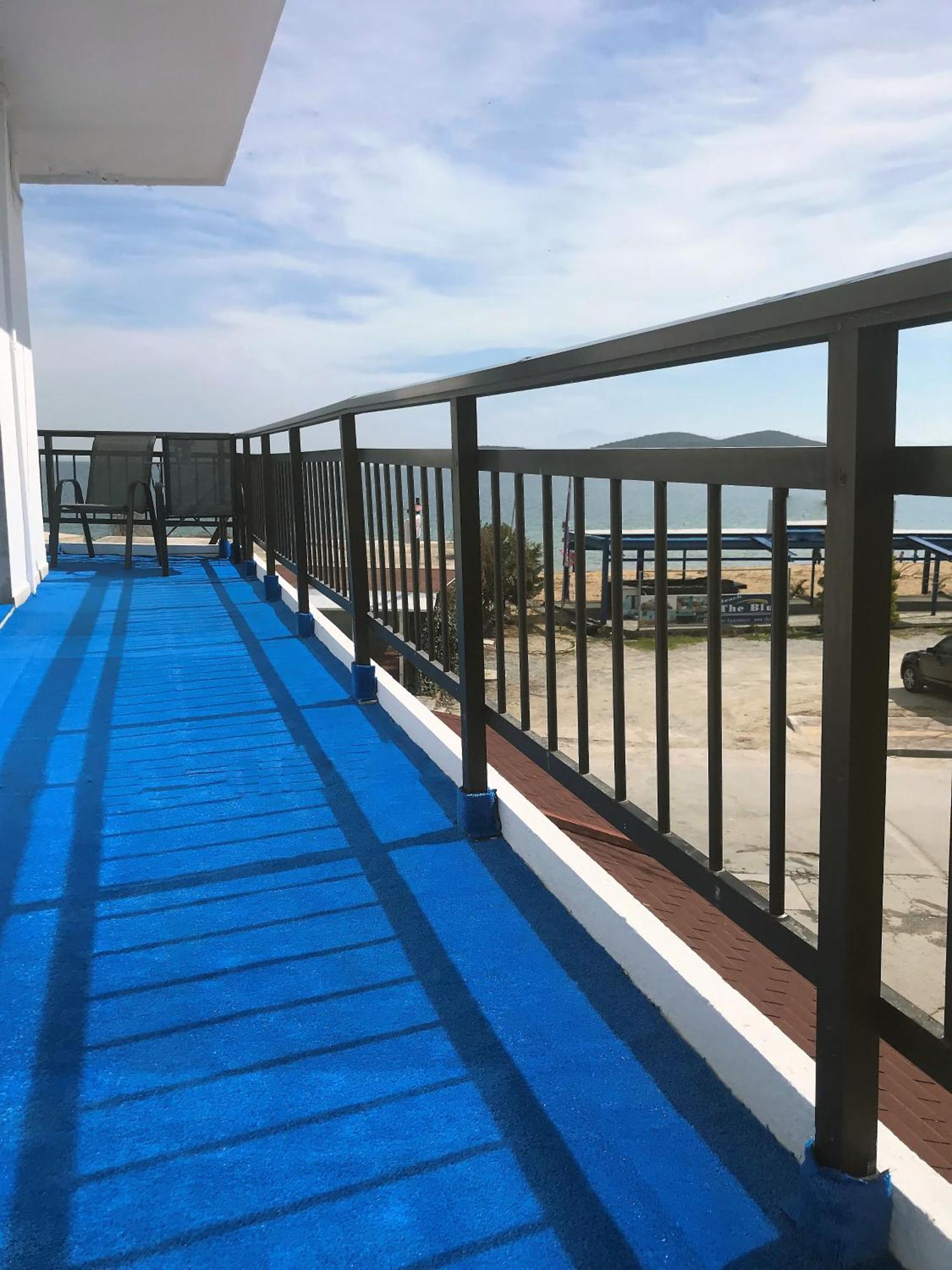 Apartmán Upper Deck Apt. Néa Péramos Exteriér fotografie