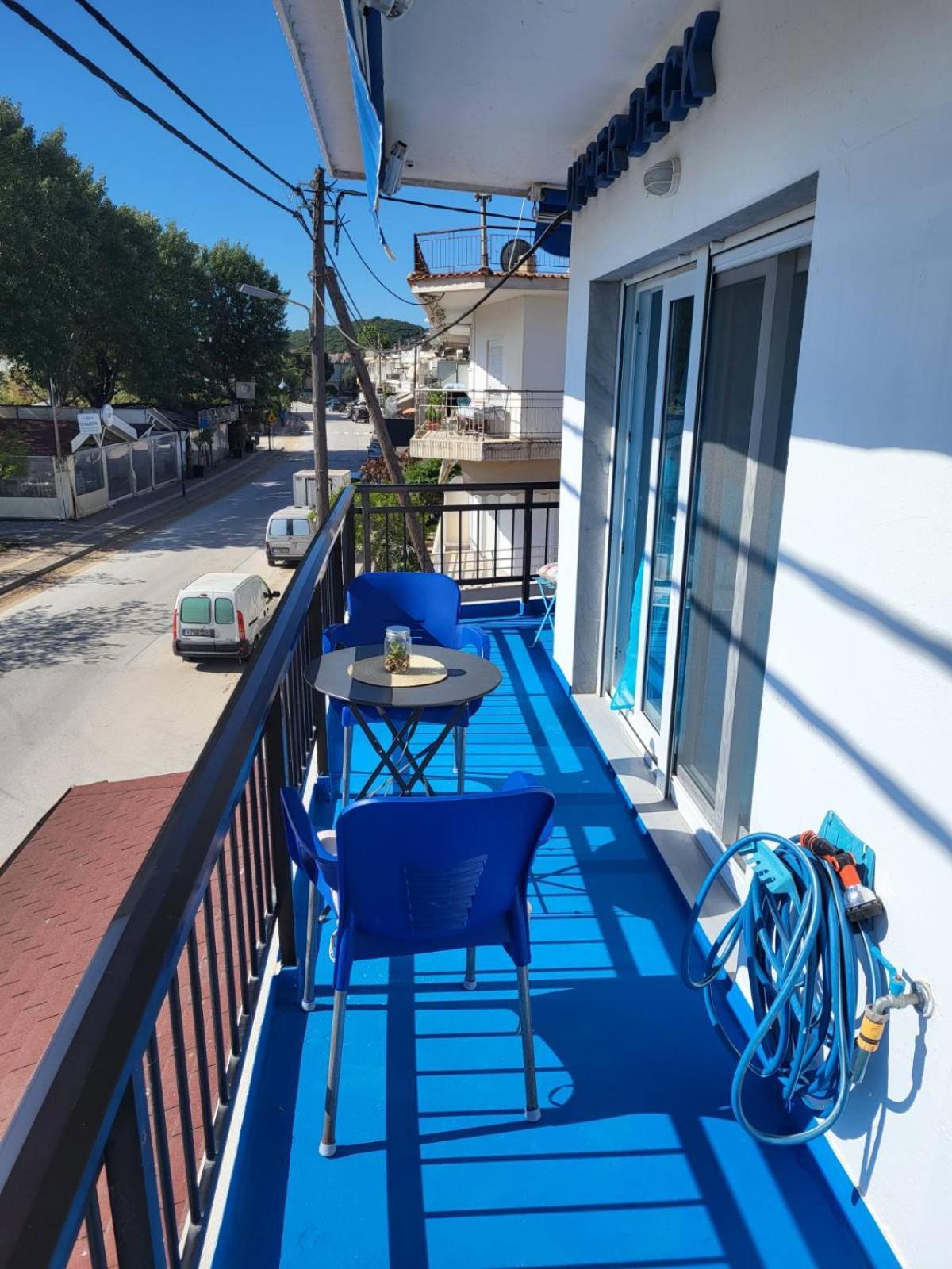 Apartmán Upper Deck Apt. Néa Péramos Exteriér fotografie