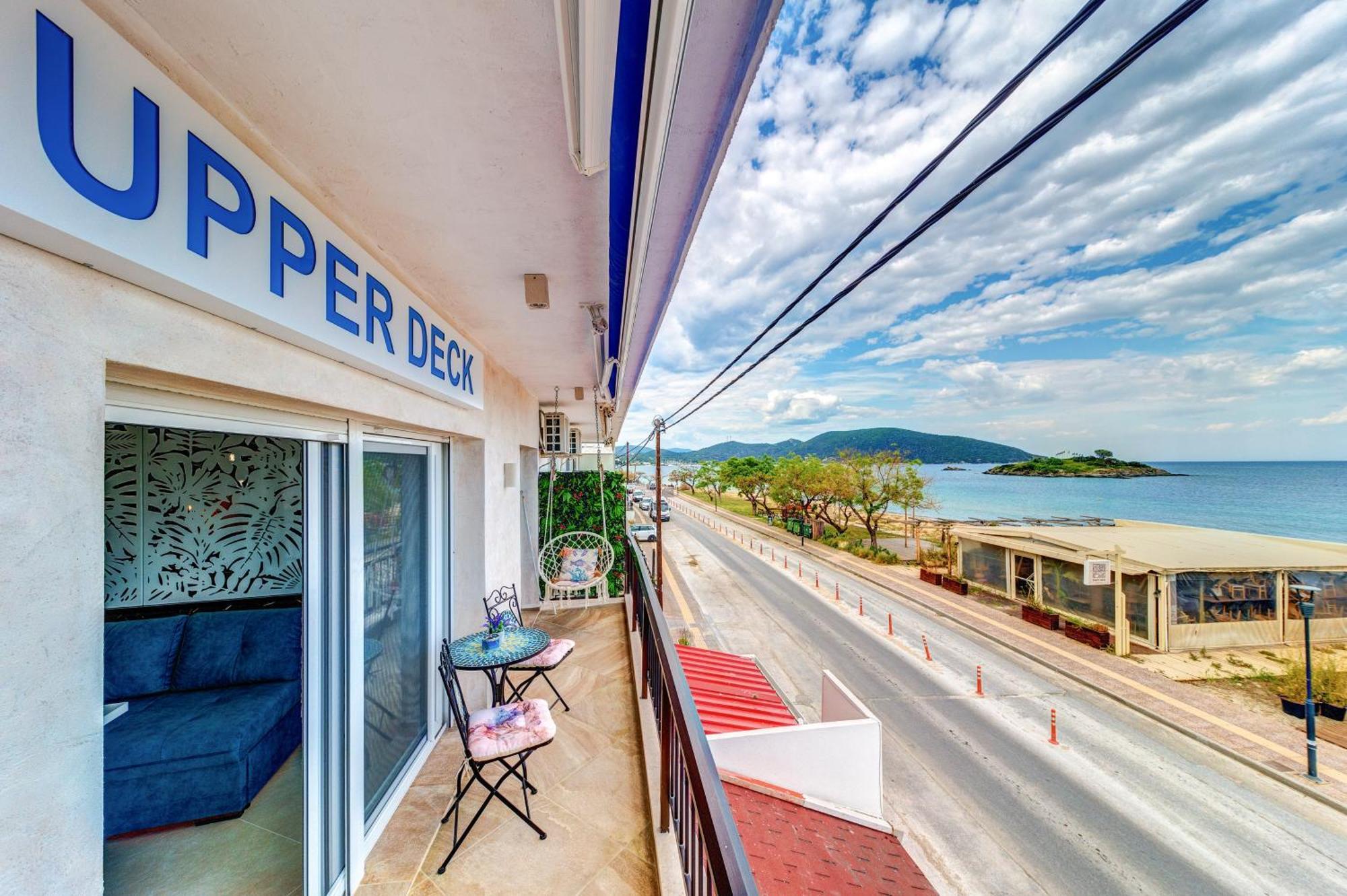 Apartmán Upper Deck Apt. Néa Péramos Exteriér fotografie