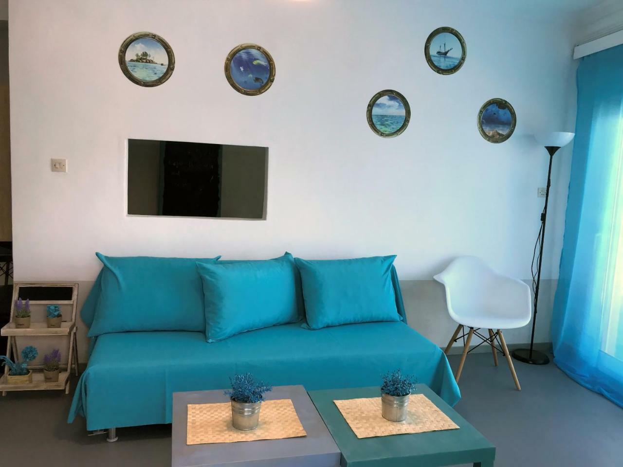 Apartmán Upper Deck Apt. Néa Péramos Exteriér fotografie